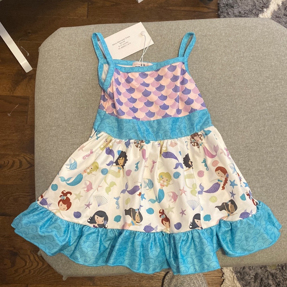Pete and Lucy dress